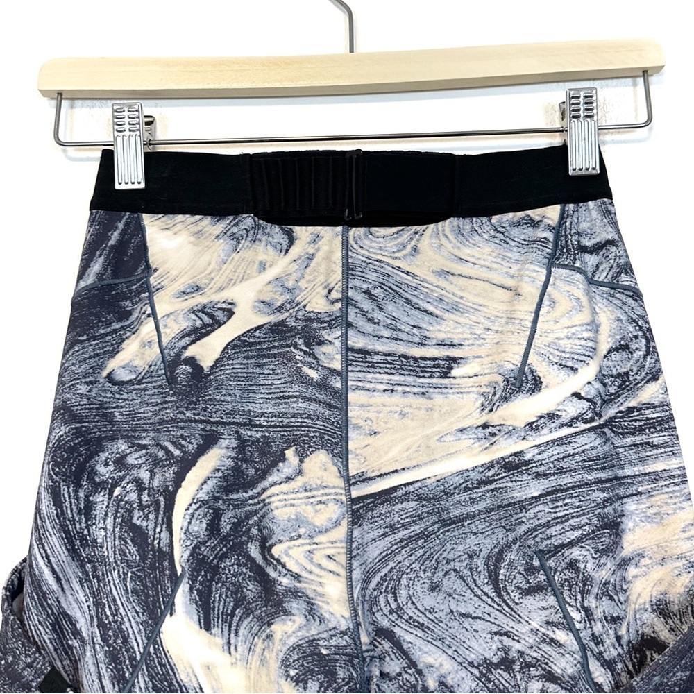 Lululemon | Esker Short *lululemon lab in Lava Print Blue Denim Multi Size 4 - Picture 8 of 14